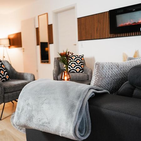 Kamin, Parkplatz, Balkon, Stilvolles Zuhause,Grosszuegig Apartment Paderborn Luaran gambar