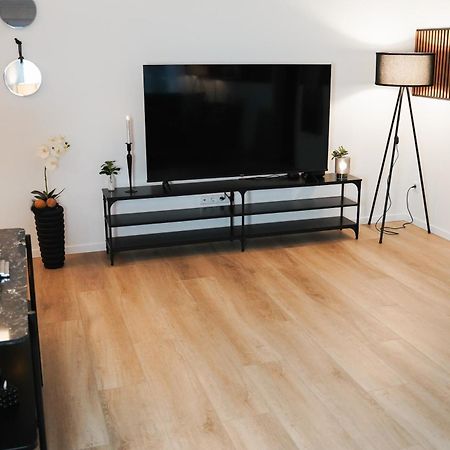 Kamin, Parkplatz, Balkon, Stilvolles Zuhause,Grosszuegig Apartment Paderborn Luaran gambar