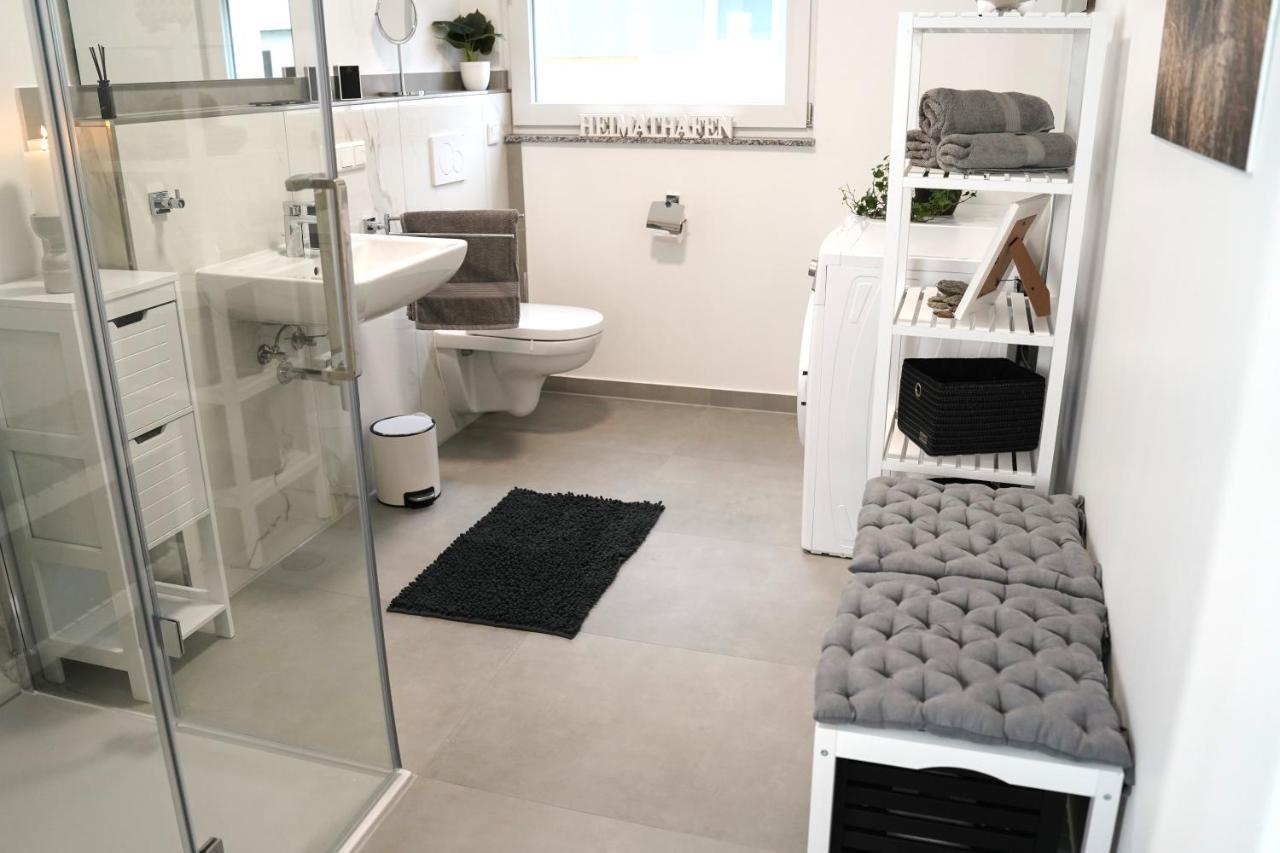 Kamin, Parkplatz, Balkon, Stilvolles Zuhause,Grosszuegig Apartment Paderborn Luaran gambar