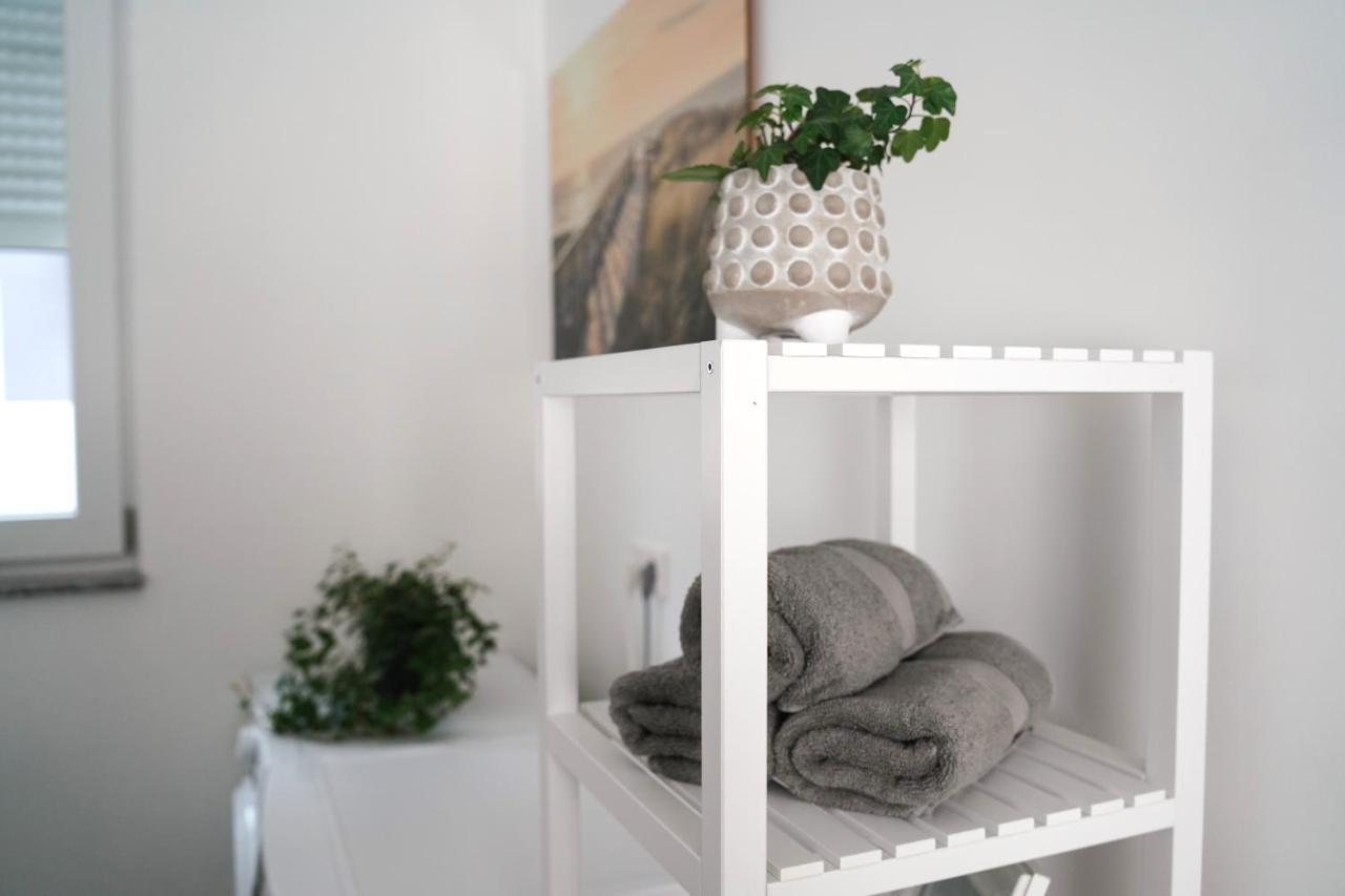 Kamin, Parkplatz, Balkon, Stilvolles Zuhause,Grosszuegig Apartment Paderborn Luaran gambar