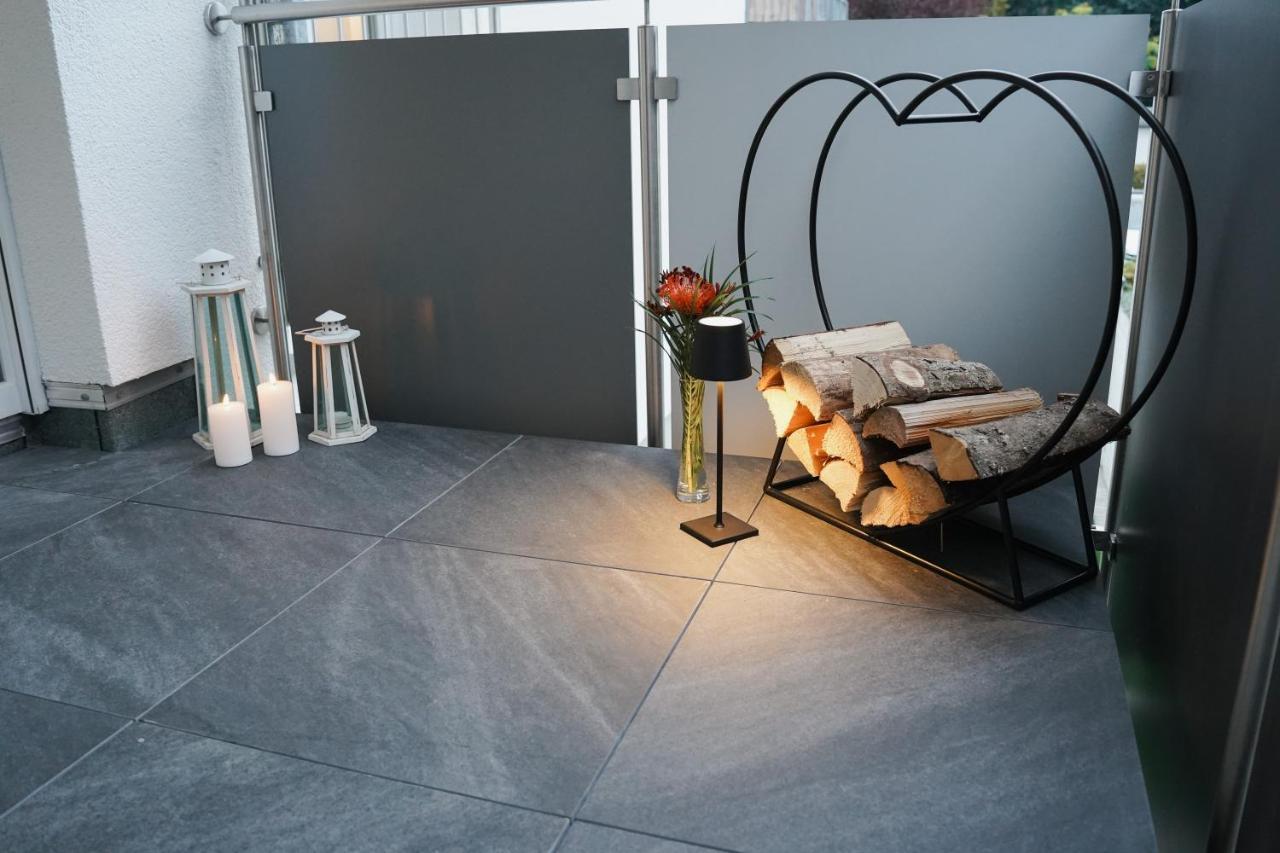 Kamin, Parkplatz, Balkon, Stilvolles Zuhause,Grosszuegig Apartment Paderborn Luaran gambar