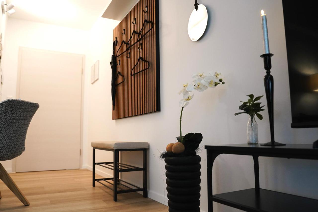 Kamin, Parkplatz, Balkon, Stilvolles Zuhause,Grosszuegig Apartment Paderborn Luaran gambar